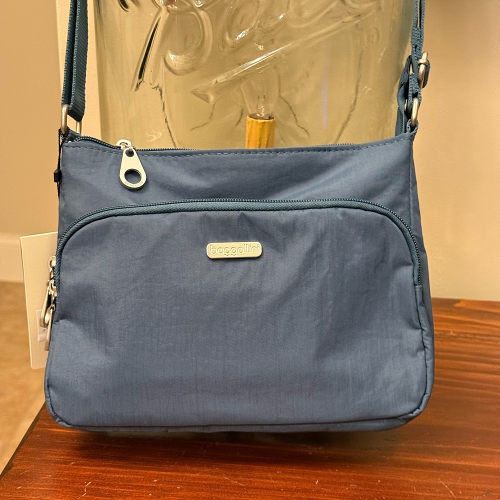 BAGGALLINI women’s Joey Large Crossbody bag - Picture 5 of 16